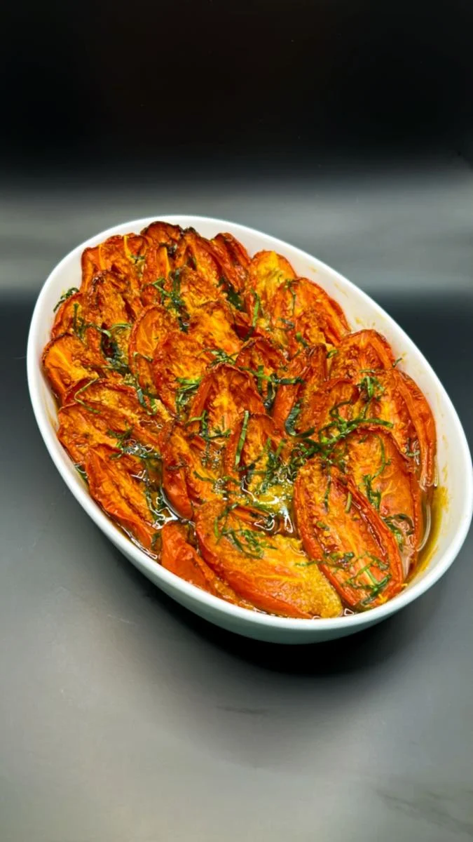 Plat gratiné présenté dans la galerie du commerce
